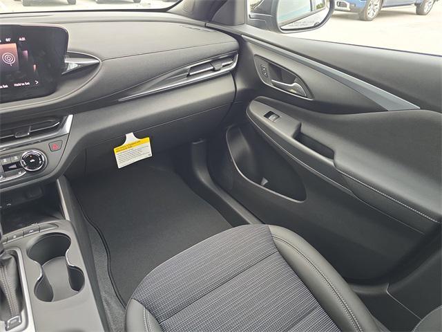 new 2025 Buick Envista car, priced at $26,231