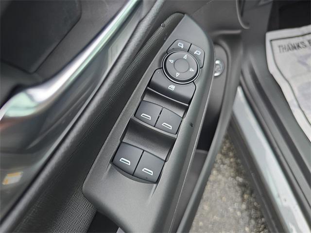 new 2025 Buick Envista car, priced at $25,704