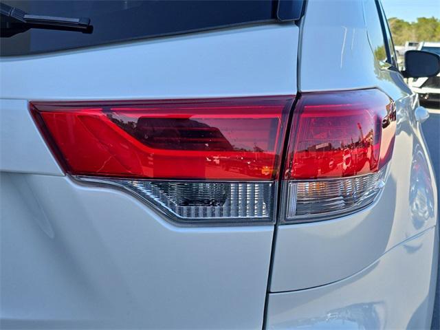 used 2017 Toyota Highlander car, priced at $20,207