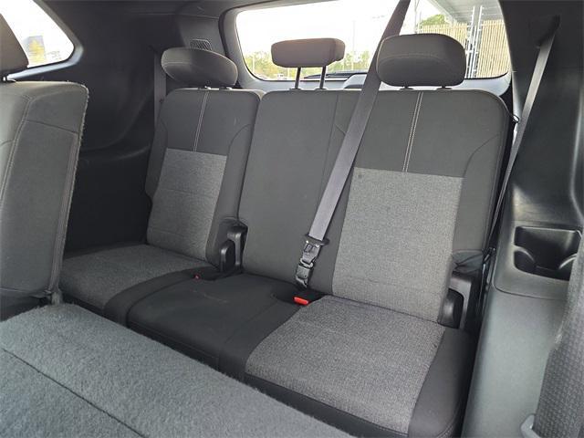 used 2025 GMC Acadia car, priced at $33,885