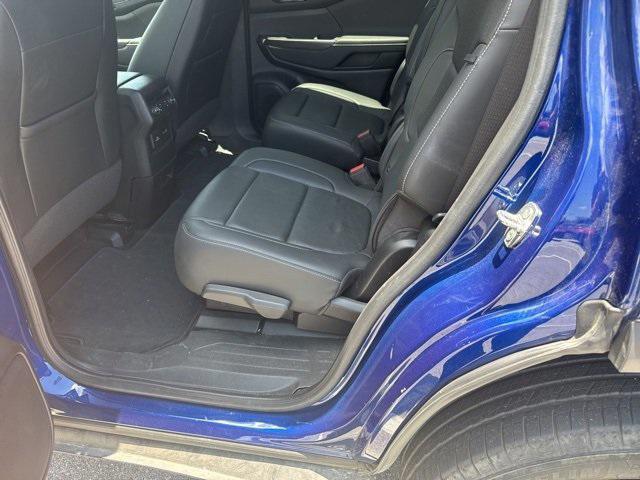 used 2023 GMC Acadia car, priced at $31,997
