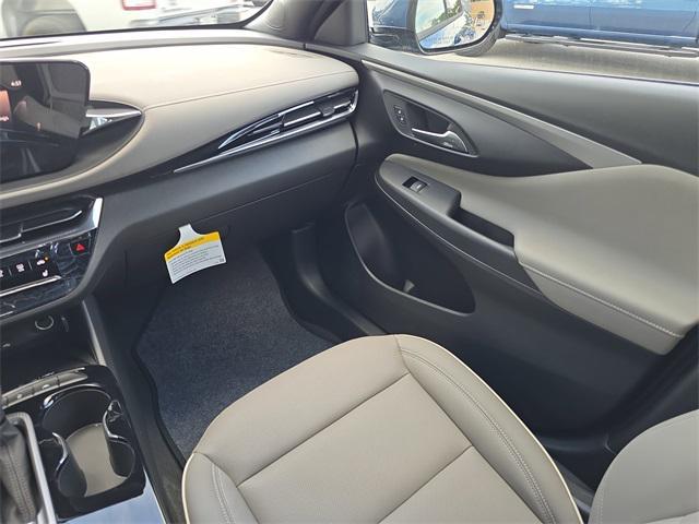 new 2025 Buick Envista car, priced at $29,380