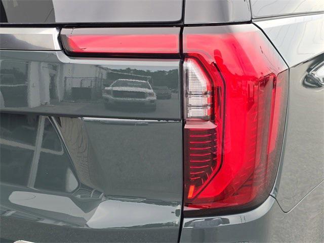 new 2025 GMC Yukon XL car, priced at $85,014