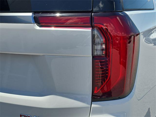 new 2025 GMC Yukon XL car, priced at $85,014