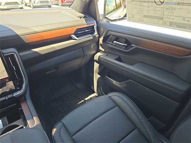 new 2025 GMC Yukon XL car, priced at $85,014