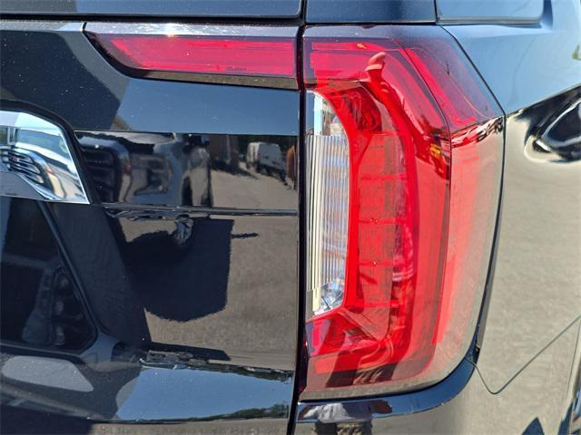 used 2023 GMC Yukon car, priced at $52,884