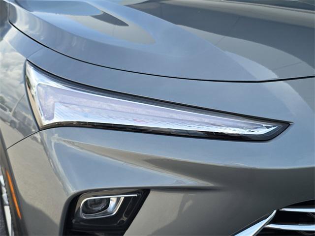 new 2025 Buick Envista car, priced at $25,323
