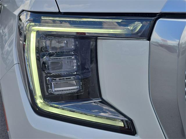 new 2024 GMC Yukon XL car, priced at $85,535