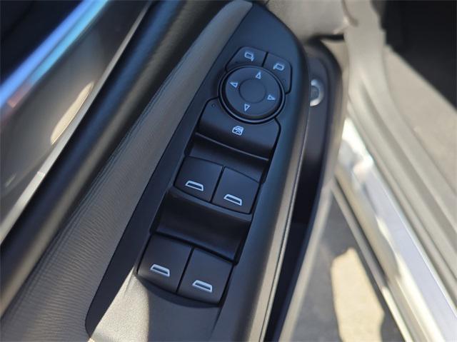 new 2025 Buick Envista car, priced at $30,885