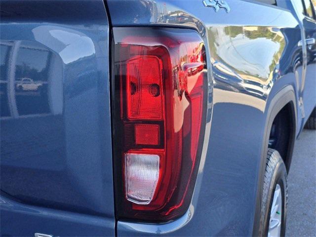 new 2024 GMC Sierra 1500 car, priced at $41,985