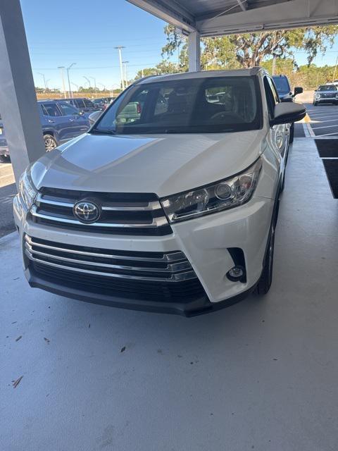 used 2019 Toyota Highlander car, priced at $23,995