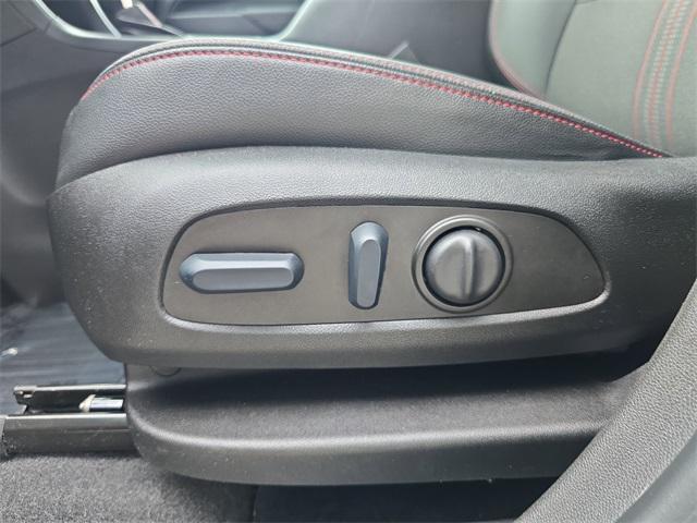 used 2023 Chevrolet Equinox car, priced at $21,455