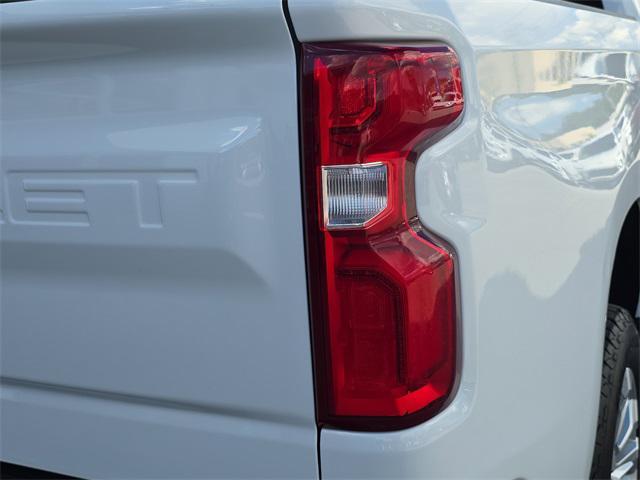 used 2022 Chevrolet Silverado 1500 car, priced at $40,499