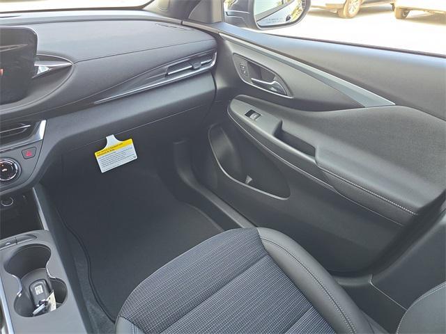 new 2025 Buick Envista car, priced at $25,535