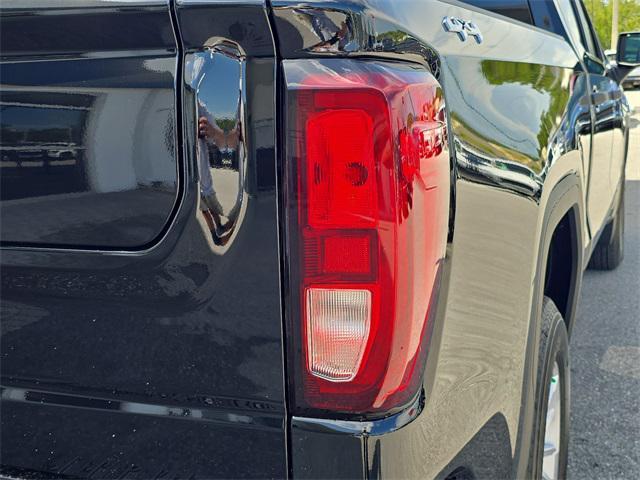 new 2026 GMC Sierra 1500 car, priced at $43,226