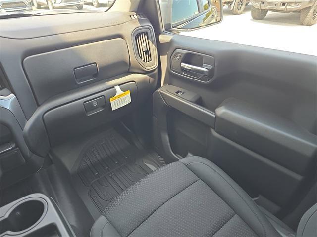 new 2026 GMC Sierra 1500 car, priced at $43,226