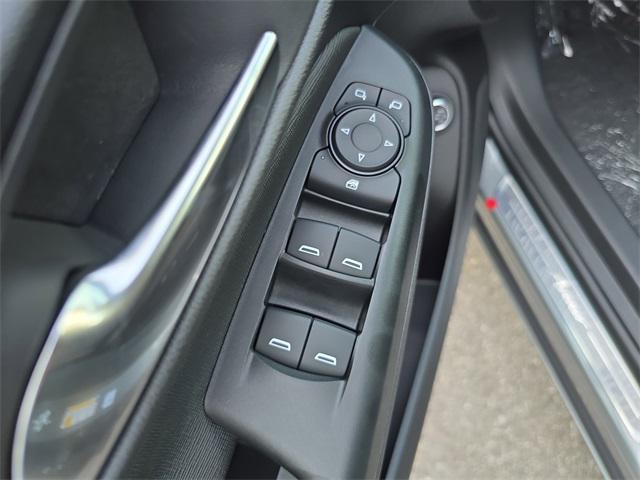 new 2025 Buick Envista car, priced at $29,993