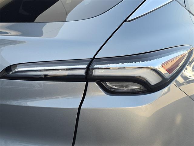 new 2025 Buick Envista car, priced at $29,993