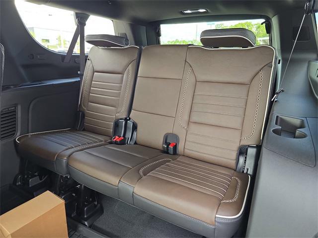 new 2025 GMC Yukon XL car, priced at $107,085