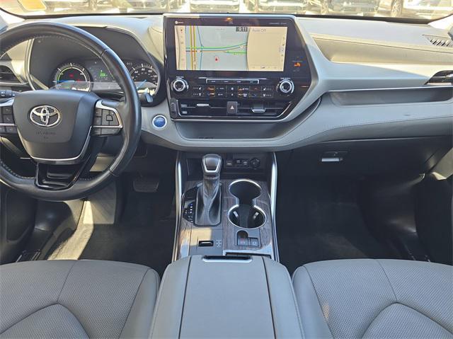 used 2021 Toyota Highlander Hybrid car, priced at $32,885