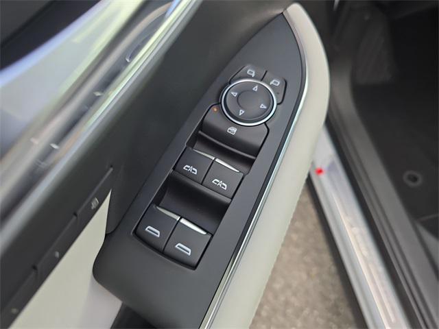 new 2025 Buick Envision car, priced at $45,179