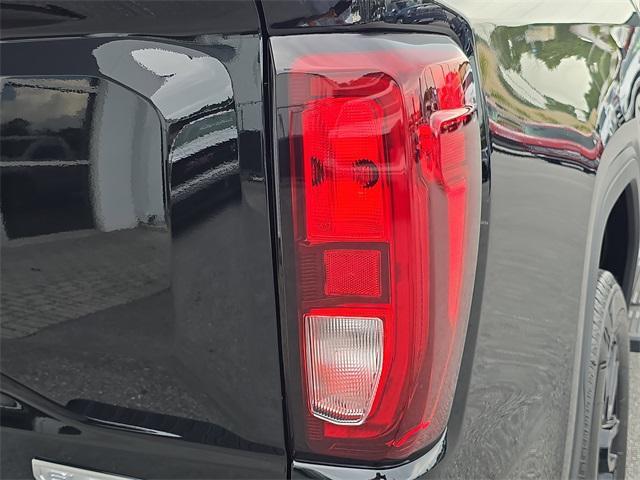 new 2025 GMC Sierra 1500 car, priced at $49,832