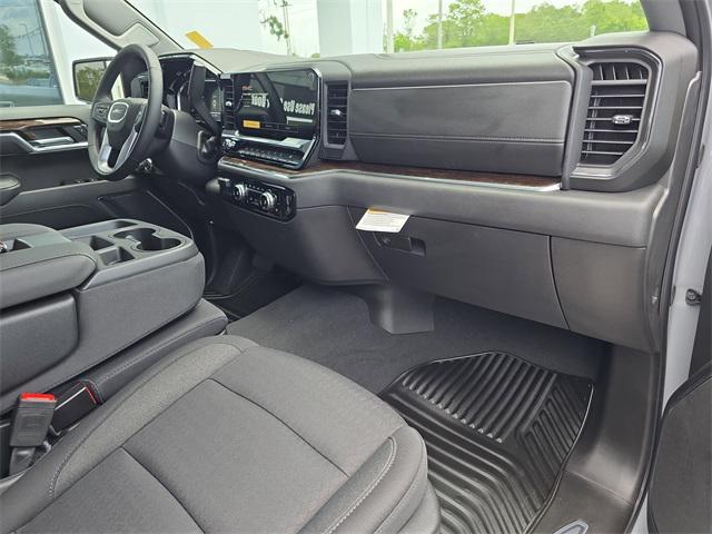 new 2025 GMC Sierra 1500 car, priced at $55,753