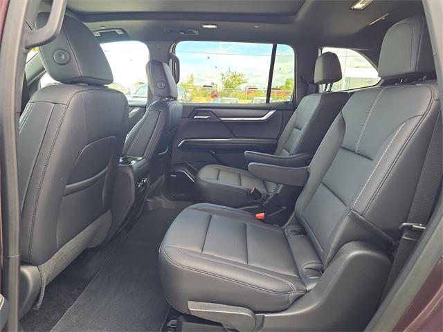 new 2025 GMC Acadia car, priced at $42,947