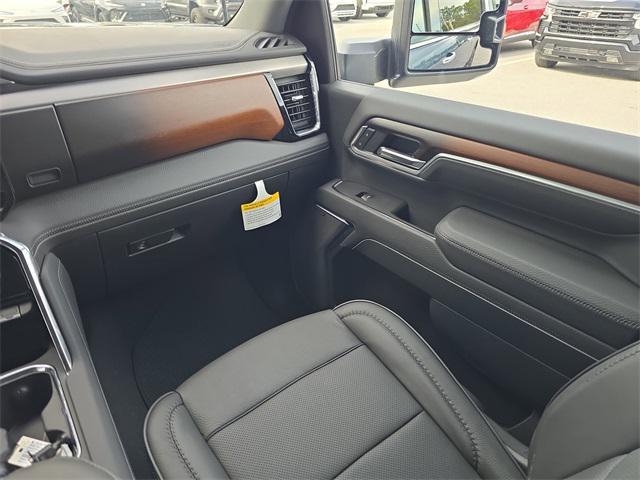 new 2025 GMC Sierra 2500 car, priced at $84,577