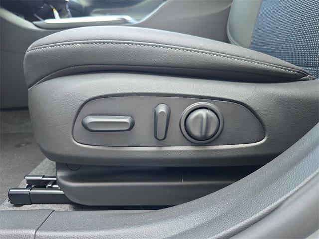 new 2025 Buick Envista car, priced at $26,231