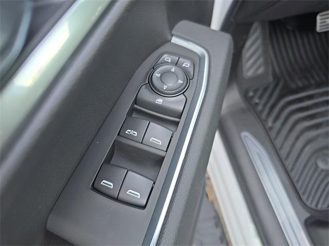 new 2025 GMC Sierra 1500 car, priced at $48,895