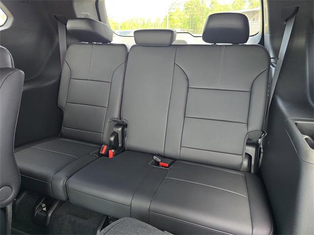 new 2025 GMC Acadia car, priced at $49,524