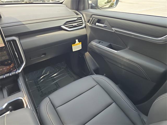 new 2025 GMC Acadia car, priced at $46,288