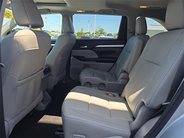 used 2018 Toyota Highlander car, priced at $24,997