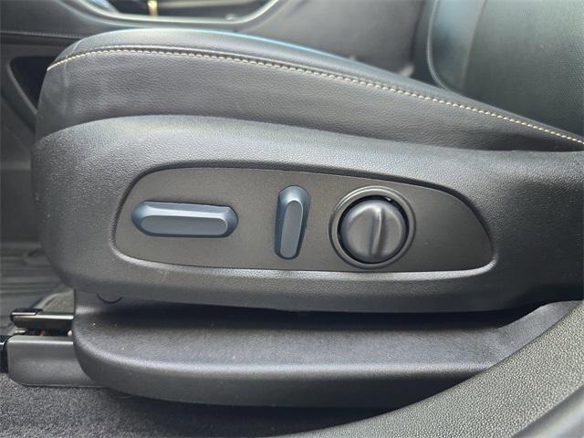 used 2023 GMC Acadia car, priced at $31,997