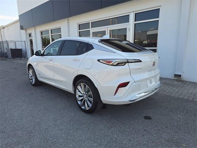 new 2025 Buick Envista car, priced at $31,725