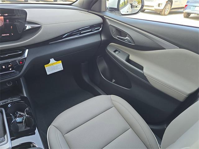 new 2025 Buick Envista car, priced at $31,725