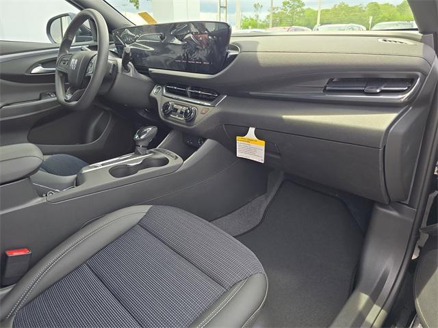 new 2025 Buick Envista car, priced at $24,142