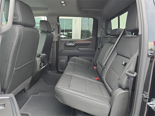 new 2025 GMC Sierra 1500 car, priced at $71,044