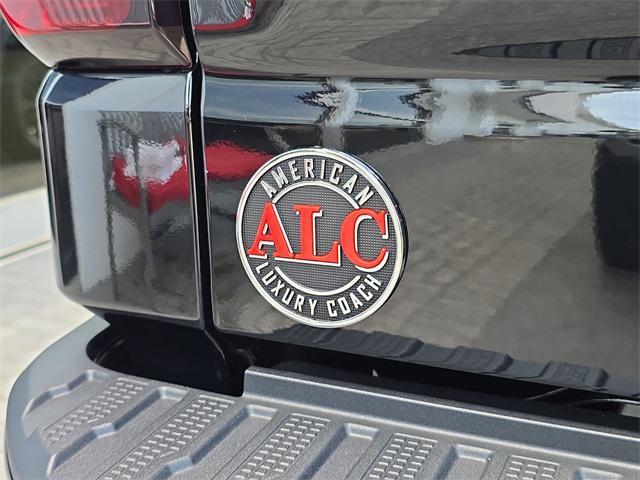 new 2025 GMC Sierra 1500 car, priced at $49,390