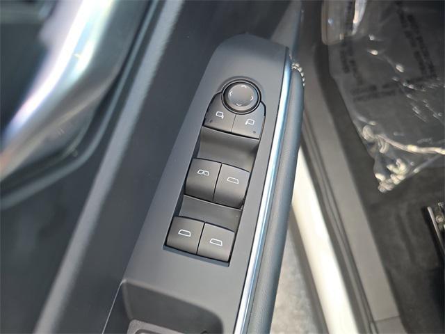 used 2025 GMC Acadia car, priced at $35,977