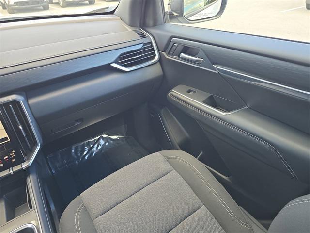 used 2025 GMC Acadia car, priced at $35,977