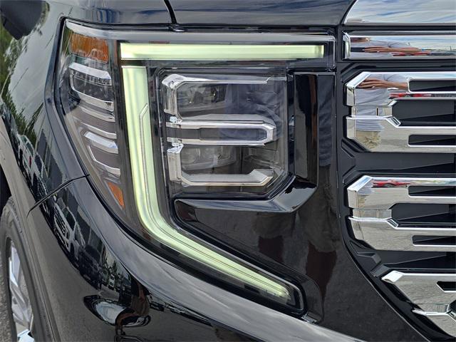 new 2025 GMC Sierra 1500 car, priced at $74,318