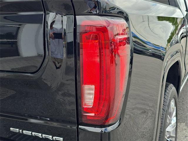 new 2025 GMC Sierra 1500 car, priced at $74,318