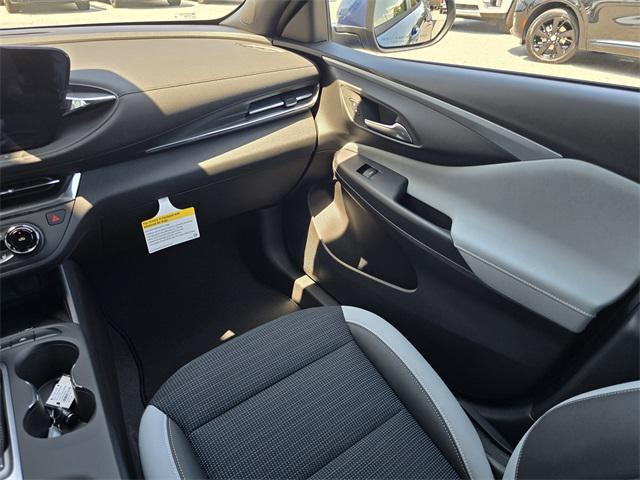 new 2025 Buick Envista car, priced at $24,906