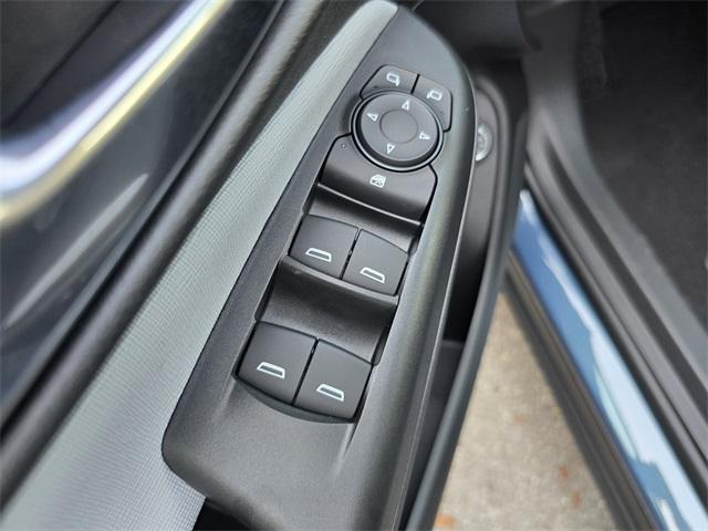 new 2025 Buick Envista car, priced at $24,906
