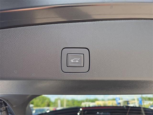 new 2025 Buick Encore GX car, priced at $34,071