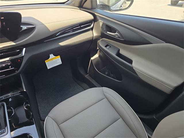 new 2025 Buick Envista car, priced at $29,535