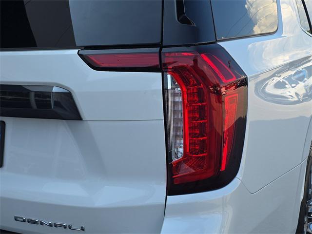 used 2023 GMC Yukon car, priced at $75,995