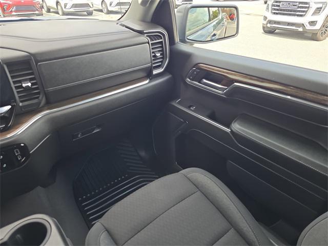 used 2024 GMC Sierra 1500 car, priced at $40,885